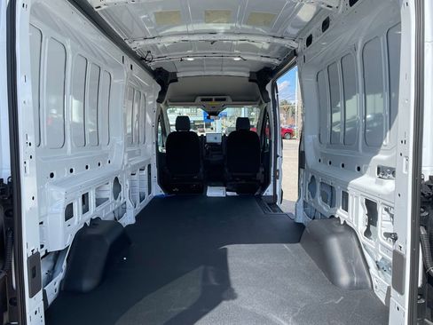 New 2026 Ford Transit 250 148 Medium Roof Extended AWD image 18