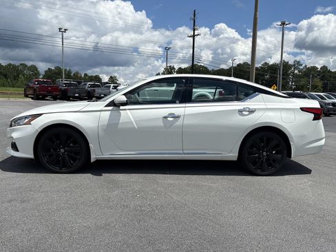 Used 2022 Nissan Altima 2.5 Platinum AWD/4WD image 20