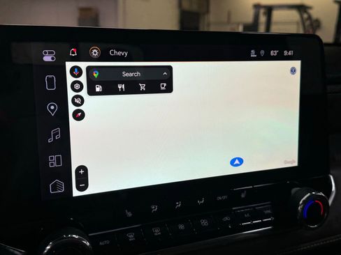 Used 2024 Chevrolet Colorado ZR2 w/ Technology Package AWD/4WD image 15