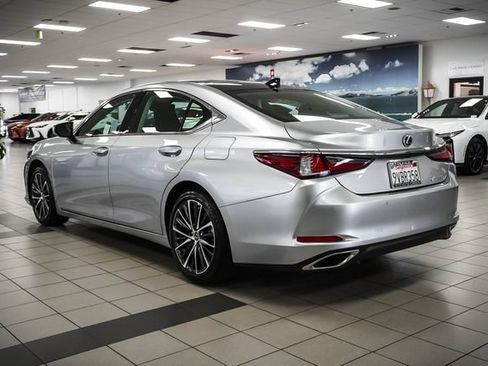 Certified 2025 Lexus ES 350 w/ Premium Package FWD image 8