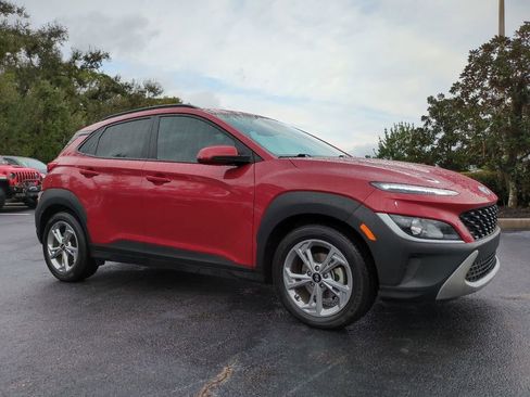 Used 2023 Hyundai Kona SEL w/ Convenience Package image 3