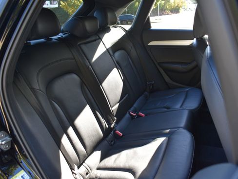 Used 2018 Audi Q3 2.0T Premium image 25