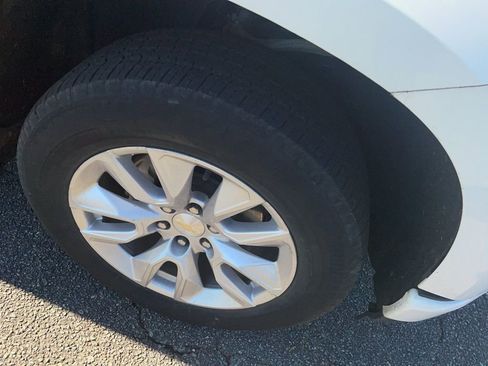 Used 2021 Chevrolet Silverado 1500 Custom image 7