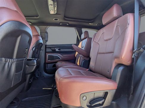 Used 2023 Kia Telluride SX image 14