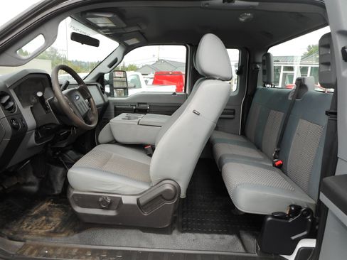 Used 2012 Ford F250 XL w/ PWR Equipment Group AWD/4WD image 14