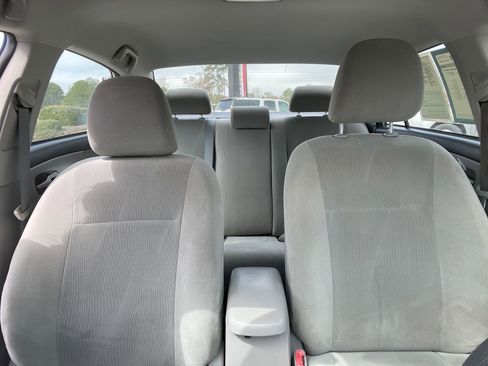 Used 2012 Toyota Corolla LE image 28