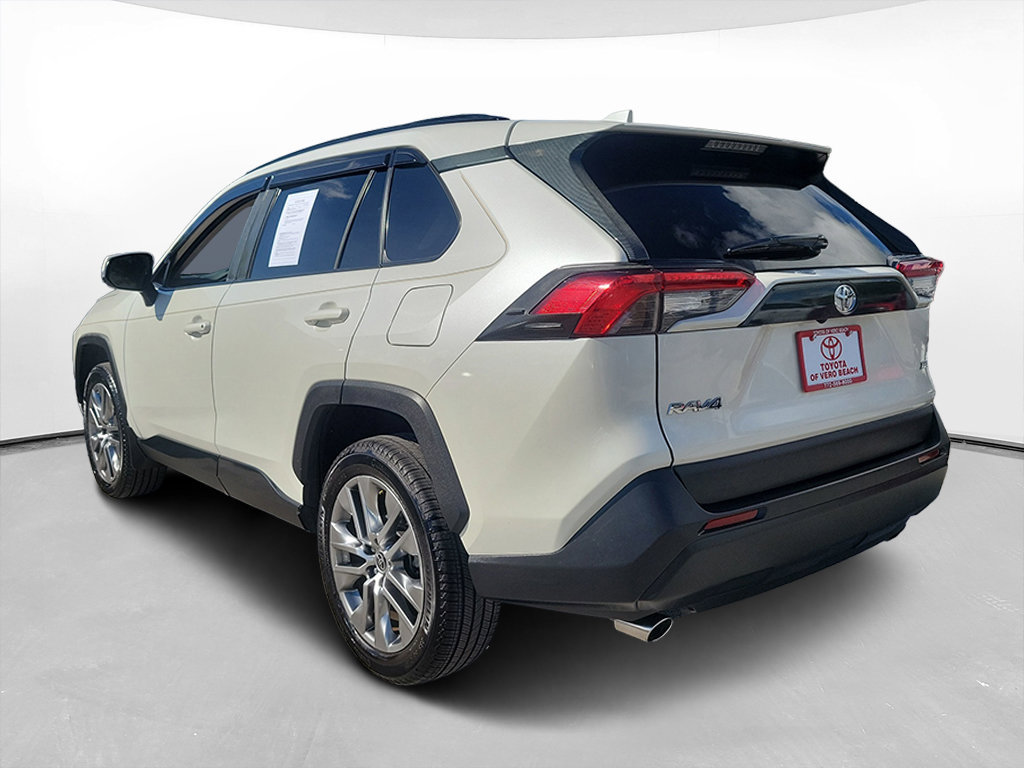 Certified 2022 Toyota RAV4 XLE Premium FWD image 5