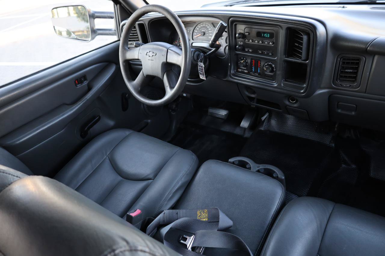 Used 2006 Chevrolet Silverado 3500 2WD Crew Cab image 5