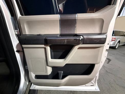 Used 2015 Ford F150 XLT RWD image 35