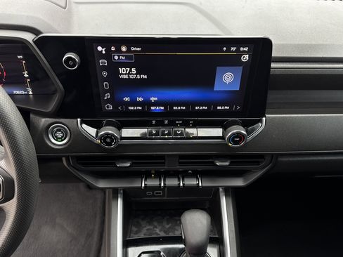 Used 2023 Chevrolet Colorado Trail Boss image 20