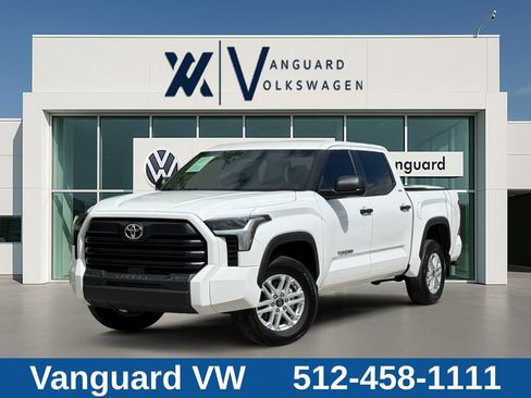 Used 2025 Toyota Tundra SR5 AWD/4WD image 1