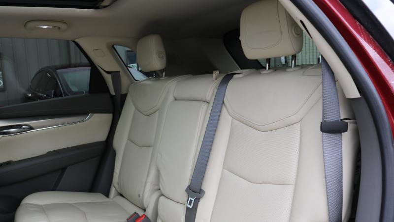 Used 2017 Cadillac XT5 Premium Luxury w/ Driver Assist Package FWD image 17