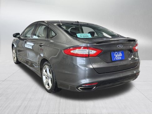 Used 2016 Ford Fusion SE w/ Equipment Group 201A image 5