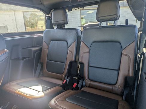 Used 2022 Ford Bronco Outer Banks AWD/4WD image 14