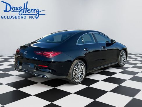 Used 2025 Mercedes-Benz CLA 250 4MATIC image 5