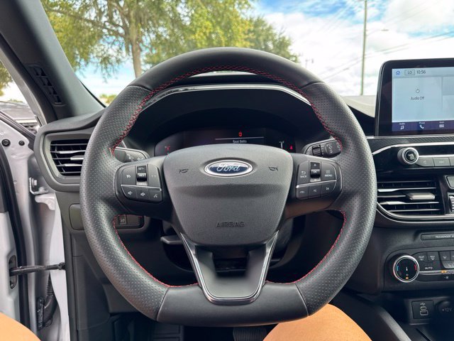 Used 2025 Ford Escape ST-Line AWD/4WD image 28