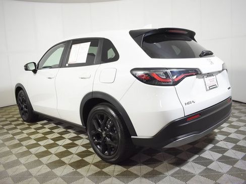 Used 2025 Honda HR-V Sport image 6