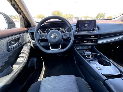 Used 2023 Nissan Rogue SV FWD image 13