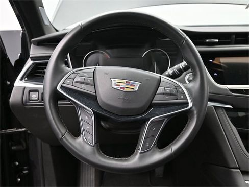 Certified 2025 Cadillac XT5 Premium Luxury image 27
