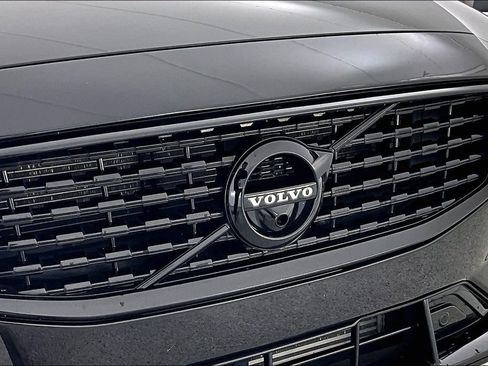 Used 2022 Volvo S60 T8 R-Design w/ Advanced Package image 37