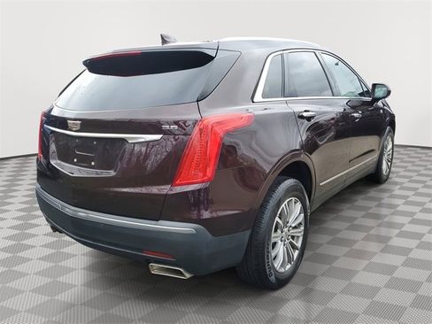 Used 2017 Cadillac XT5 Luxury w/ Driver Awareness Package image 6