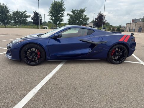 New 2027 Chevrolet Corvette Grand Sport w/ Z52 Sport Performance Package RWD image 3