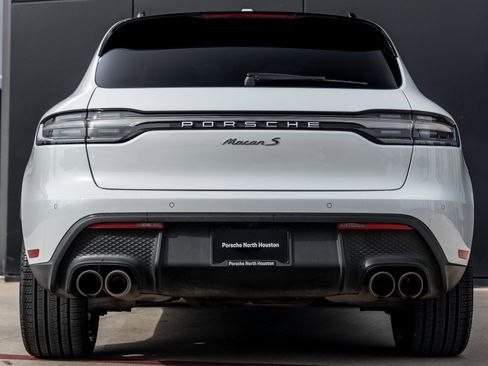 Certified 2024 Porsche Macan S image 10
