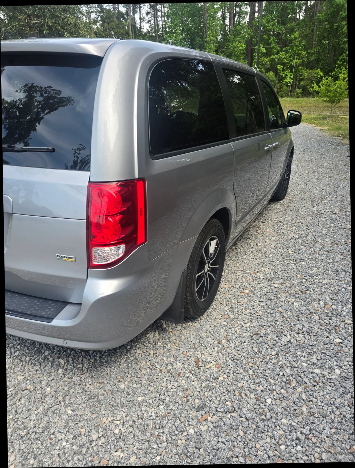 Used 2019 Dodge Grand Caravan SE FWD image 10