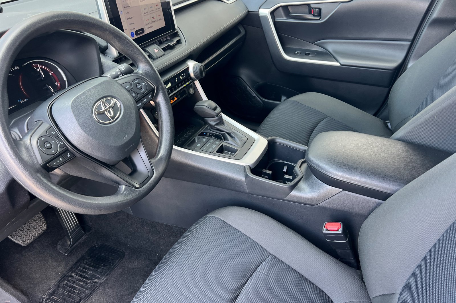 Certified 2025 Toyota RAV4 LE AWD/4WD image 9