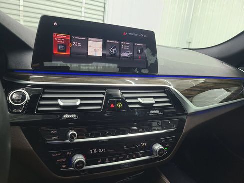 Used 2019 BMW 540i xDrive w/ Convenience Package AWD/4WD image 26