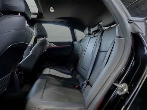 Used 2024 BMW M440i xDrive Gran Coupe w/ Shadowloine Package image 28