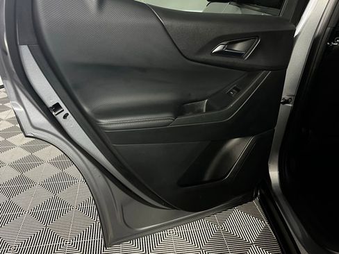 Used 2025 Chevrolet Equinox LT w/ Safety and Technology Package image 27