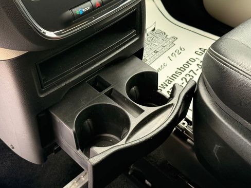Used 2019 Dodge Grand Caravan SXT FWD image 20