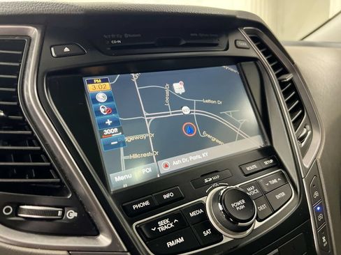 Used 2015 Hyundai Santa Fe Limited w/ Option Group 04 AWD/4WD image 15