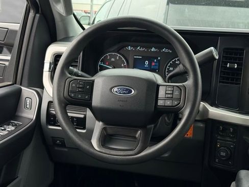 Used 2025 Ford F250 XLT w/ FX4 Off-Road Package AWD/4WD image 5