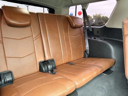Used 2015 Cadillac Escalade ESV Luxury AWD/4WD image 23