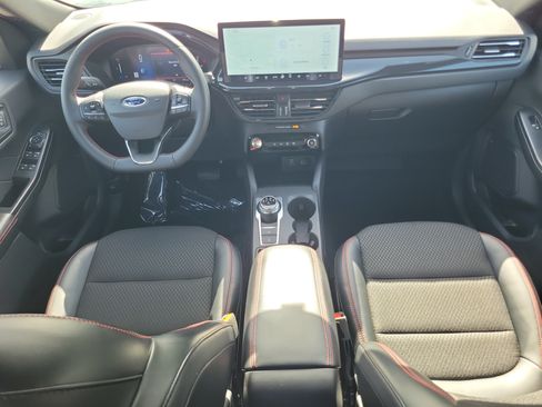 Used 2025 Ford Escape ST-Line w/ Tech Pack #1 FWD image 19