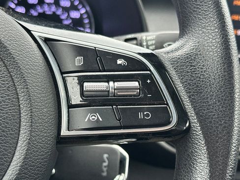 Used 2023 Kia Forte LXS w/ LXS Technology Package image 35