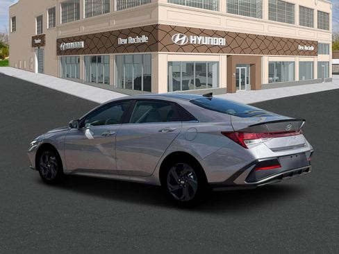 New 2026 Hyundai Elantra SEL Sport Premium image 4