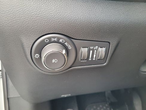 New 2026 Jeep Compass Trailhawk w/ Sun, Sound & Navigation Group image 25