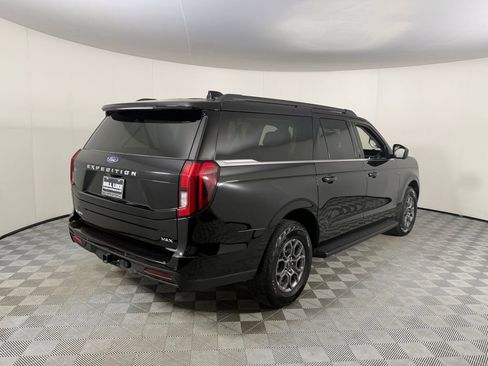 Used 2025 Ford Expedition Max Active RWD image 4