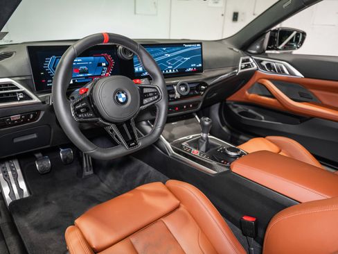 Used 2027 BMW M4 Coupe w/ M Driver's Package RWD image 17