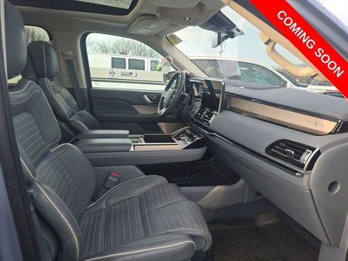Used 2019 Lincoln Navigator Black Label w/ Cargo Package AWD/4WD image 10