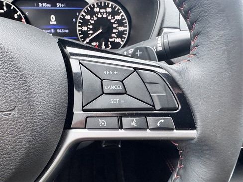 Used 2024 Nissan Altima 2.5 SR image 15