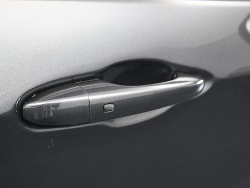 Used 2021 Jeep Compass Latitude image 34