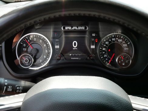 Used 2022 RAM 1500 Laramie AWD/4WD image 21