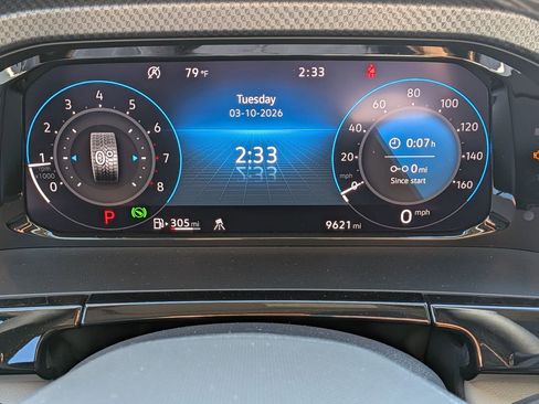 Used 2025 Volkswagen Atlas Peak Edition SE image 18