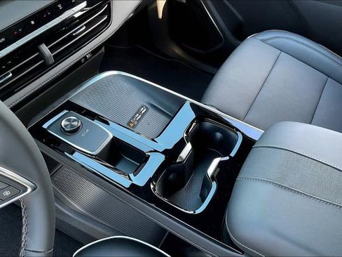 New 2026 Buick Enclave Preferred w/ Power Package FWD image 9