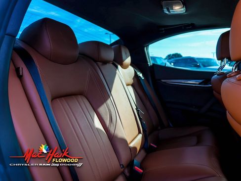 Used 2020 Maserati Ghibli Base image 11