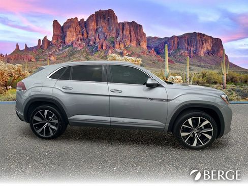 New 2026 Volkswagen Atlas Cross Sport SEL Premium R-Line AWD/4WD image 9